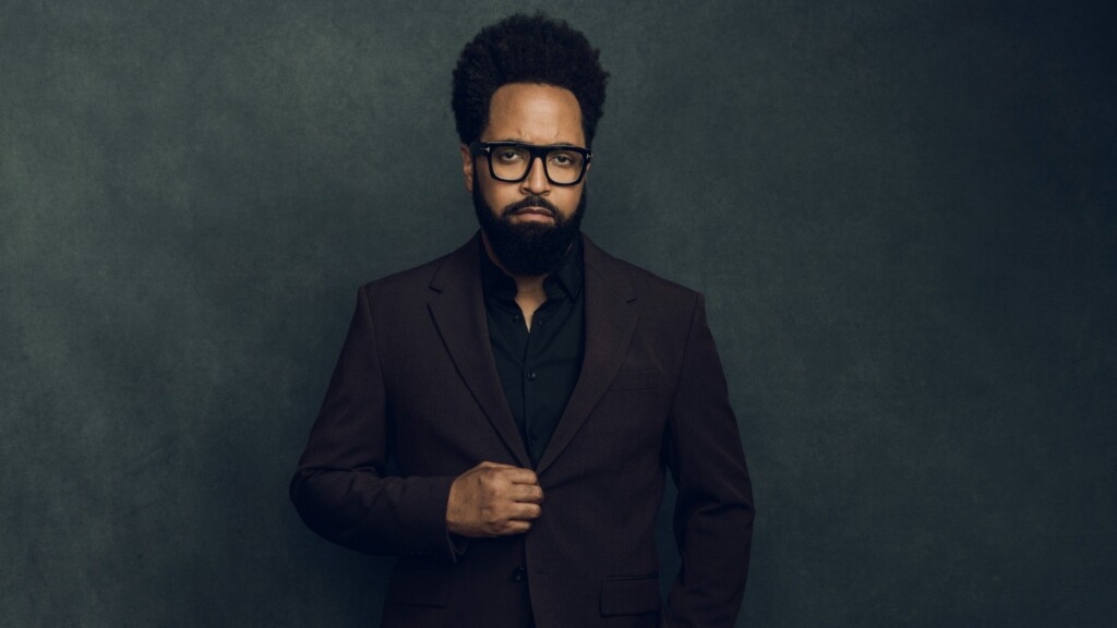 Comedian Riddle Diallo Riddle Changes the Portrayal of Chicago With 'South Side' Sitcom ...
