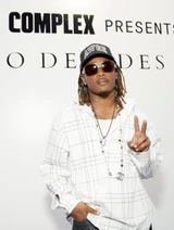 Who Decides War x Pelle Pelle